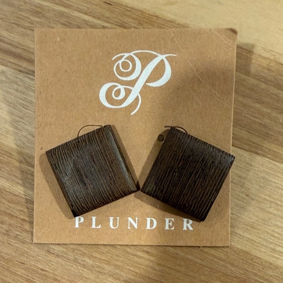 Plunder Jewelry - Plunder Dark Wood Square Earrings